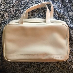 • Calvin Klein • NWOT Makeup Bag